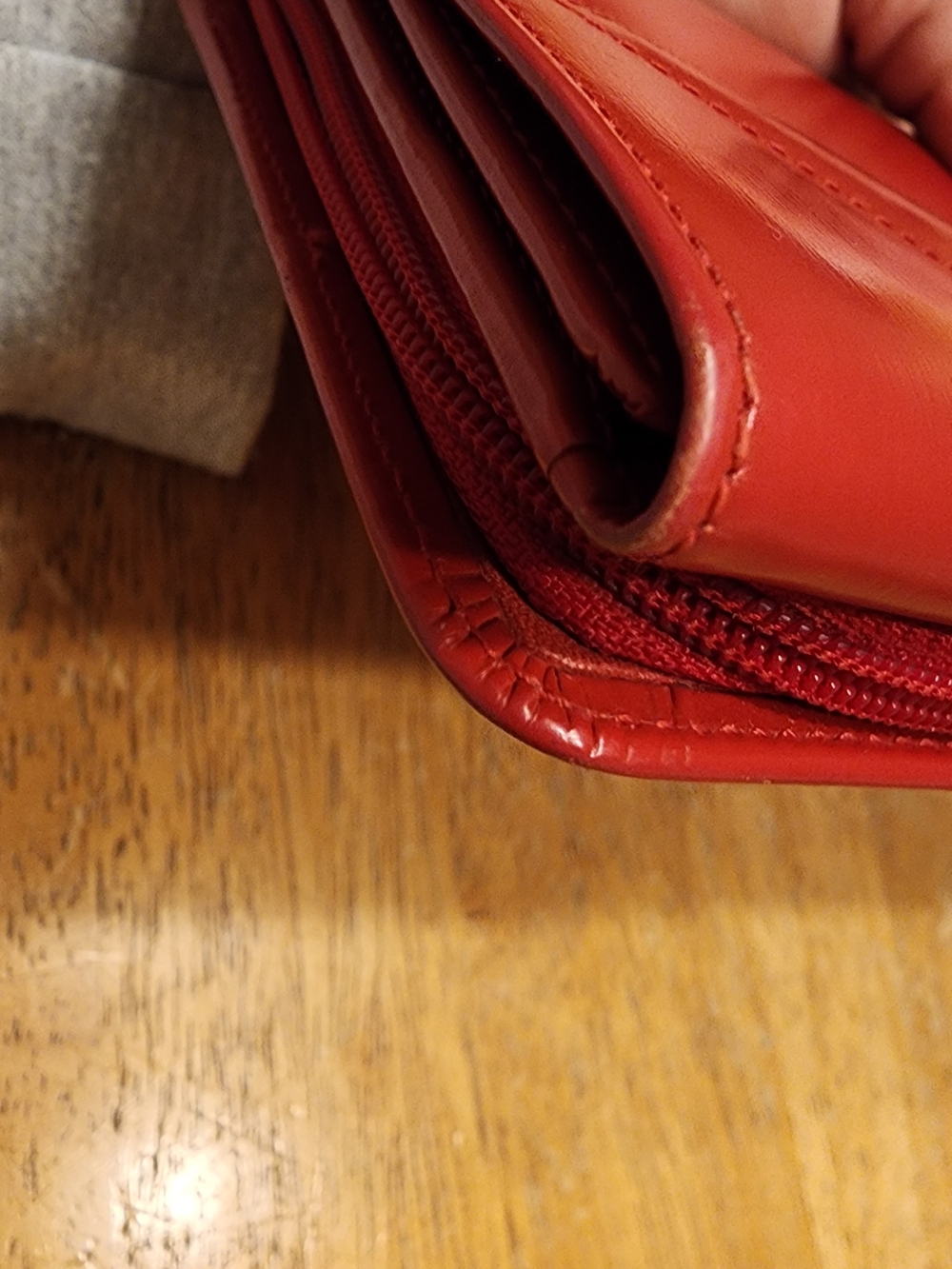 vintage Loewe red leather long wallet - Picture 7 of 16